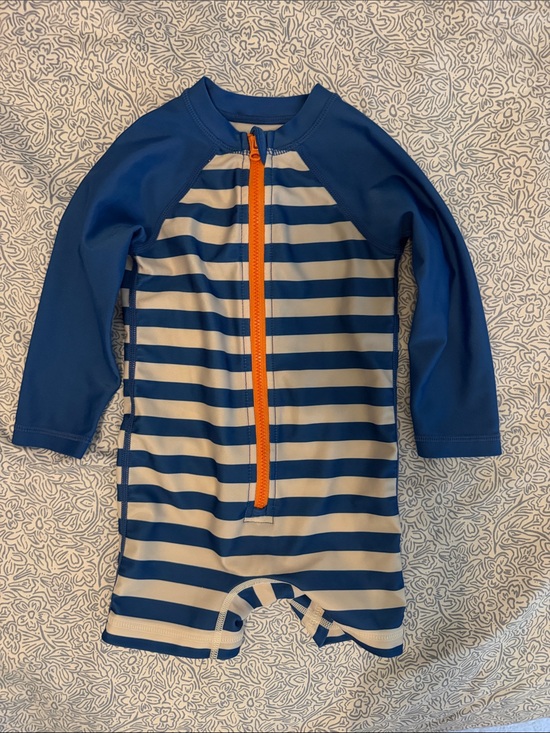 Tea Collection Other - Tea Collection Blue & White Striped Long-Sleeve Rashguard Swim Romper